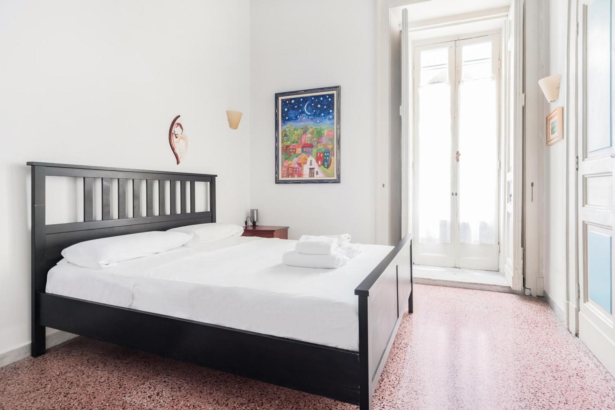 Ferienwohnung Regal Santa Chiara By Dimorra Neapel Exterior foto